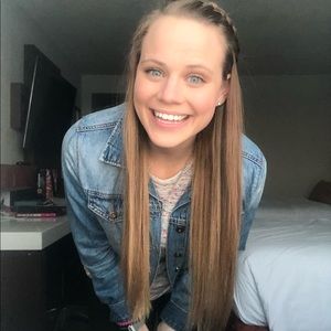 Meet your Posher, Jillian